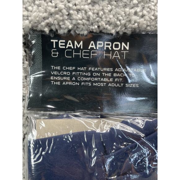 NFL New England Patriots Apron & Chef Hat 2pc Flask Shot Glasses Bundle New - Picture 4 of 8